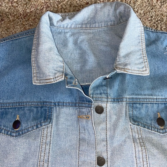 Cropped Jean Jacket - Picture 4 of 6